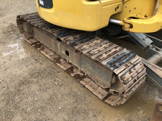 KOMATSU PC40MR-2 รุ่นใหม่ ยกหัวเก๋งได้ นำเข้าเองจากญี่ปุ่น