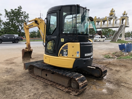 KOMATSU PC40MR-2 รุ่นใหม่ ยกหัวเก๋งได้ นำเข้าเองจากญี่ปุ่น