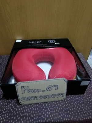 หมอนรองคอ Memory Foam แมนเชสเตอร์ ยูไนเต็ด