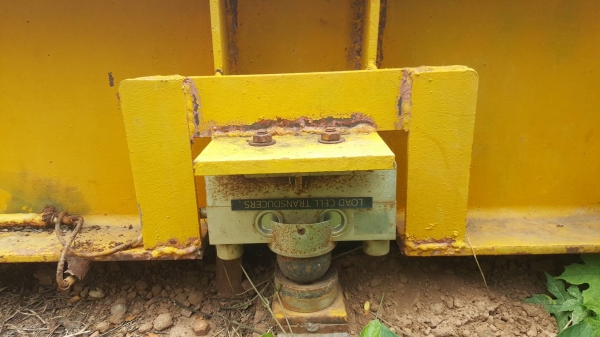 ขาย ตราชั่ง 50 ตัน กว้าง 3.40 เมตร ยาว 8 เมตร อุปกรณ์มีให้ครบ ราคาต่อรองได้