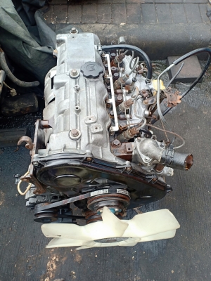 เครื่องยนต์ โตโยต้า 2L ฮีโร่ ไม่หลวม น้ำไม่ดัน รับประกัน