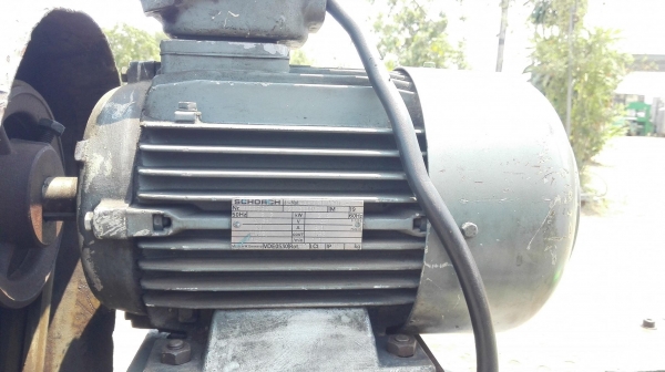 กรรไกรตัดเหล็กรุ่นงานหนัก(ปากหมา) ใบมีด 8&rdquo; ไฟ 380V น้ำหนักเครื่องร่วม 3000 kg