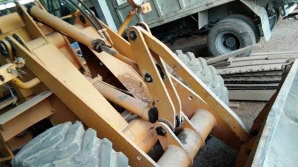 รถตักล้อยางCTM808A เอวออน รถสวย เก่านอก ใช้งานเมืองไทยได้ไหมนาน สนใจโทร 098-635-9769 รถตักล้อยางCTM808A เอวออน รถสวย เก่านอก ใช้งานเมืองไทยได้ไหมนาน สนใจโทร 098-635-9769