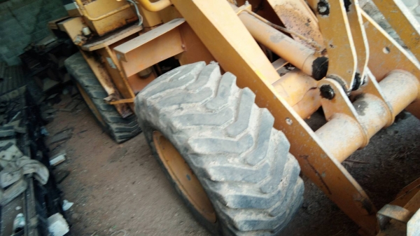 รถตักล้อยางCTM808A เอวออน รถสวย เก่านอก ใช้งานเมืองไทยได้ไหมนาน สนใจโทร 098-635-9769 รถตักล้อยางCTM808A เอวออน รถสวย เก่านอก ใช้งานเมืองไทยได้ไหมนาน สนใจโทร 098-635-9769