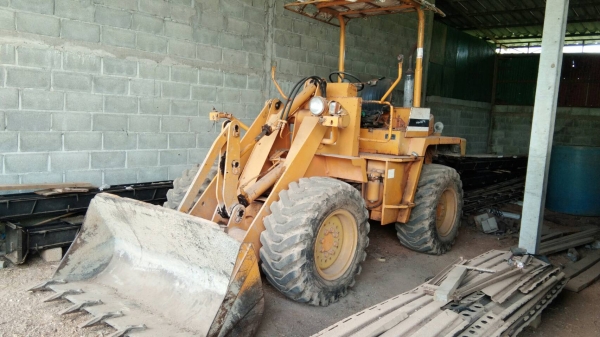 รถตักล้อยางCTM808A เอวออน รถสวย เก่านอก ใช้งานเมืองไทยได้ไหมนาน สนใจโทร 098-635-9769 รถตักล้อยางCTM808A เอวออน รถสวย เก่านอก ใช้งานเมืองไทยได้ไหมนาน สนใจโทร 098-635-9769