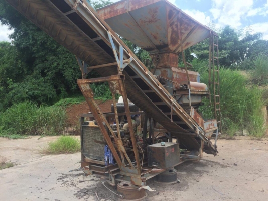 สีข้าวโพด แบบสีทั้งเปลือก เครื่องฮีโน่ HO7C สีสันต์ไม่สวย แต่พร้อมใช้งาน