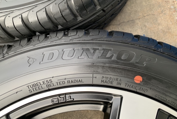 ล้อแม็กป้ายแดง Toyota Fortuner TRD ขอบ 20 พร้อมยางป้ายแดง 265-50-20 Dunlop ปี 19 สวยกริ๊บ ใหม่มาก