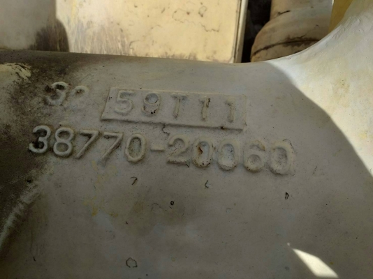 KAWASAKI 70H - 2 รถตักล้อยางเอวอ่อน ขนาดใหญ่ รถเครื่องเดิมปั๊มเดิมๆแน่นแรงดีพร้อมใช้งานได้เลย ระบบไฮดรอลิกส์ไม่มีแตกเยิ้มแห้งดีทั้งคัน ช่วงล่างแน่นๆยางสภาพเต็มดี ราคาต่อรองได้ครับ KAWASAKI 70H - 2 รถตักล้อยางเอวอ่อน ขนาดใหญ่ รถเครื่องเดิมปั๊มเดิมๆแน่นแรงดีพร้อมใช้งานได้เลย ระบบไฮดรอลิกส์ไม่มีแตกเยิ้มแห้งดีทั้งคัน ช่วงล่างแน่นๆยางสภาพเต็มดี ราคาต่อรองได้ครับ