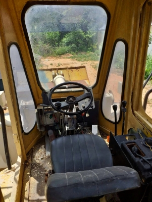 KAWASAKI 70H - 2 รถตักล้อยางเอวอ่อน ขนาดใหญ่ รถเครื่องเดิมปั๊มเดิมๆแน่นแรงดีพร้อมใช้งานได้เลย ระบบไฮดรอลิกส์ไม่มีแตกเยิ้มแห้งดีทั้งคัน ช่วงล่างแน่นๆยางสภาพเต็มดี ราคาต่อรองได้ครับ KAWASAKI 70H - 2 รถตักล้อยางเอวอ่อน ขนาดใหญ่ รถเครื่องเดิมปั๊มเดิมๆแน่นแรงดีพร้อมใช้งานได้เลย ระบบไฮดรอลิกส์ไม่มีแตกเยิ้มแห้งดีทั้งคัน ช่วงล่างแน่นๆยางสภาพเต็มดี ราคาต่อรองได้ครับ