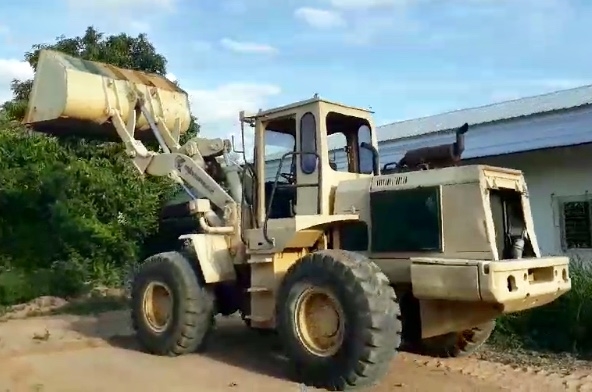 KAWASAKI 70H - 2 รถตักล้อยางเอวอ่อน ขนาดใหญ่ รถเครื่องเดิมปั๊มเดิมๆแน่นแรงดีพร้อมใช้งานได้เลย ระบบไฮดรอลิกส์ไม่มีแตกเยิ้มแห้งดีทั้งคัน ช่วงล่างแน่นๆยางสภาพเต็มดี ราคาต่อรองได้ครับ KAWASAKI 70H - 2 รถตักล้อยางเอวอ่อน ขนาดใหญ่ รถเครื่องเดิมปั๊มเดิมๆแน่นแรงดีพร้อมใช้งานได้เลย ระบบไฮดรอลิกส์ไม่มีแตกเยิ้มแห้งดีทั้งคัน ช่วงล่างแน่นๆยางสภาพเต็มดี ราคาต่อรองได้ครับ