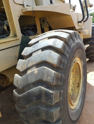 KAWASAKI 70H - 2 รถตักล้อยางเอวอ่อน ขนาดใหญ่ รถเครื่องเดิมปั๊มเดิมๆแน่นแรงดีพร้อมใช้งานได้เลย ระบบไฮดรอลิกส์ไม่มีแตกเยิ้มแห้งดีทั้งคัน ช่วงล่างแน่นๆยางสภาพเต็มดี ราคาต่อรองได้ครับ KAWASAKI 70H - 2 รถตักล้อยางเอวอ่อน ขนาดใหญ่ รถเครื่องเดิมปั๊มเดิมๆแน่นแรงดีพร้อมใช้งานได้เลย ระบบไฮดรอลิกส์ไม่มีแตกเยิ้มแห้งดีทั้งคัน ช่วงล่างแน่นๆยางสภาพเต็มดี ราคาต่อรองได้ครับ