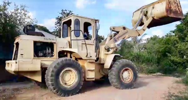 KAWASAKI 70H - 2 รถตักล้อยางเอวอ่อน ขนาดใหญ่ รถเครื่องเดิมปั๊มเดิมๆแน่นแรงดีพร้อมใช้งานได้เลย ระบบไฮดรอลิกส์ไม่มีแตกเยิ้มแห้งดีทั้งคัน ช่วงล่างแน่นๆยางสภาพเต็มดี ราคาต่อรองได้ครับ KAWASAKI 70H - 2 รถตักล้อยางเอวอ่อน ขนาดใหญ่ รถเครื่องเดิมปั๊มเดิมๆแน่นแรงดีพร้อมใช้งานได้เลย ระบบไฮดรอลิกส์ไม่มีแตกเยิ้มแห้งดีทั้งคัน ช่วงล่างแน่นๆยางสภาพเต็มดี ราคาต่อรองได้ครับ