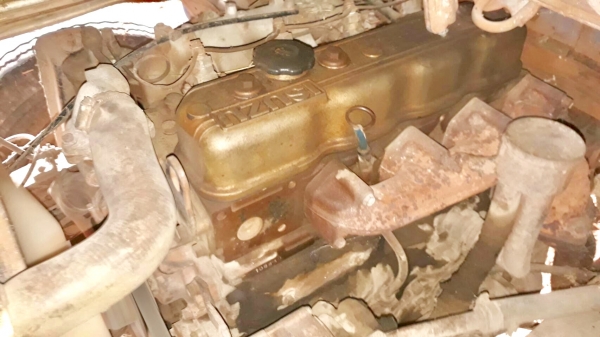 ISUZU KS 110 HP 4BC1 หกล้อบรรทุก กระบะคอกไม้ความยาว 4.30 เมตรสวยๆพร้อมใช้งาน ภายในเก๋งไม่มีผุ เกียร์