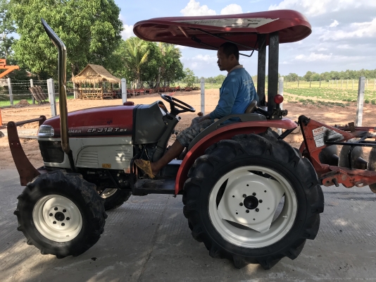 ขายยันม้าEF312 TโฟวินEXสภาพสวยๆใช้งานคล่องตัวมาก เครื่องเกียร์ดีไฮโลลิกแจ๋วยางดี4เส้นมาพร้อมผานหลัง 1อย่าง ขายยันม้าEF312 TโฟวินEXสภาพสวยๆใช้งานคล่องตัวมาก เครื่องเกียร์ดีไฮโลลิกแจ๋วยางดี4เส้นมาพร้อมผานหลัง 1อย่าง