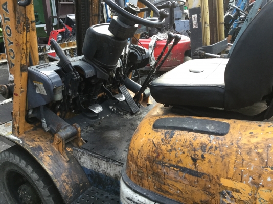 อาาร์ ซี เอช โฟรคลิฟท์ ขาย  โตโยต้า รุ่น 6  ดีเซล