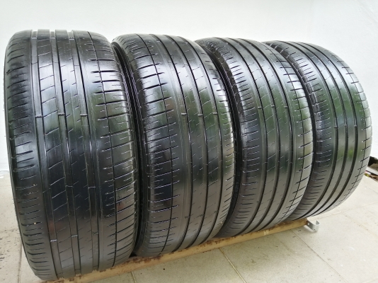ยาง Michelin PS3 235 45 18 ปลายปี17 ดอกเต็ม ไม่มีปะ ใช้ยาว ราคาไม่แพง