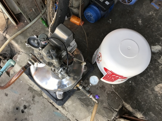 ขายปั๊มน้ำอัตโนมัติ Hitachi 100W ถังสแตนเลสอย่างดี พร้อมฝาครอบของใหม่ สภาพดี หมุนนิ่ม ตรวจเช็คแรงดันเรียบร้อย ไม่มีรั่วซึม พร้อมใช้งาน ราคา 2,000 บาทพร้อมส่ง