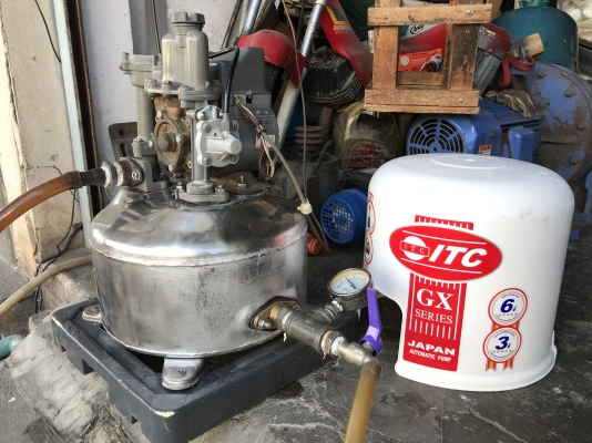 ขายปั๊มน้ำอัตโนมัติ Hitachi 100W ถังสแตนเลสอย่างดี พร้อมฝาครอบของใหม่ สภาพดี หมุนนิ่ม ตรวจเช็คแรงดันเรียบร้อย ไม่มีรั่วซึม พร้อมใช้งาน ราคา 2,000 บาทพร้อมส่ง