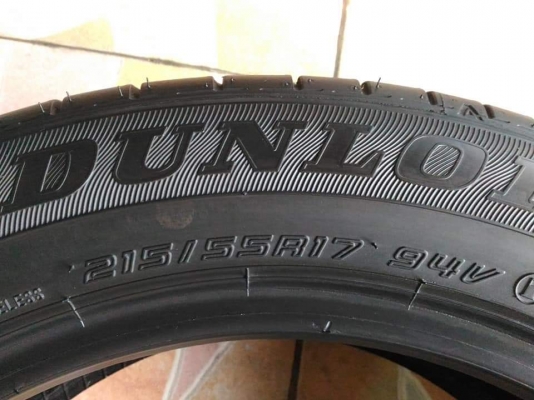 ยาง Dunlop Enasave  215 55 17 ผลิตปี 18 ดอกสวย ไม่มีปะ มีประกัน ทั้งชุด 4,900.-Net ใส่ถ่วงเปลี่ยนจุ๊บฟรี รับบัตรค่ะ
