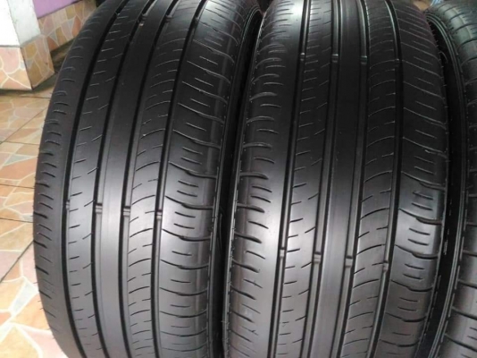 ยาง Dunlop Enasave  215 55 17 ผลิตปี 18 ดอกสวย ไม่มีปะ มีประกัน ทั้งชุด 4,900.-Net ใส่ถ่วงเปลี่ยนจุ๊บฟรี รับบัตรค่ะ