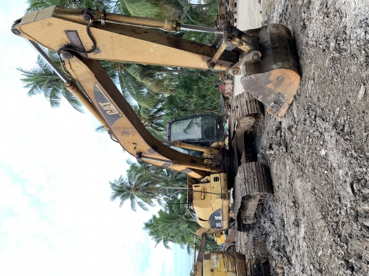 ขาย cat320C พร้อมใช้งานได้ตามสภาพ ไฟฟ้าขาดมอเตอร์คันเร่ง โซ่หนาเอวแน่น บูมมีป่ะ