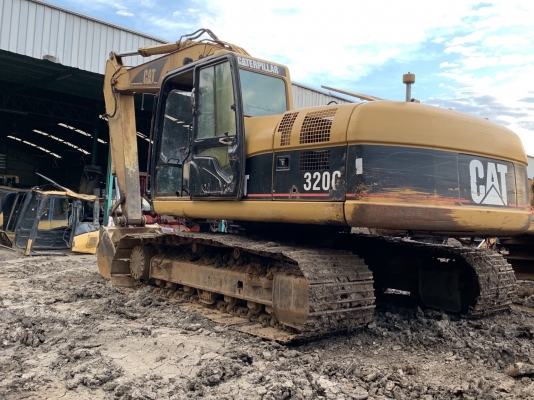ขาย cat320C พร้อมใช้งานได้ตามสภาพ ไฟฟ้าขาดมอเตอร์คันเร่ง โซ่หนาเอวแน่น บูมมีป่ะ