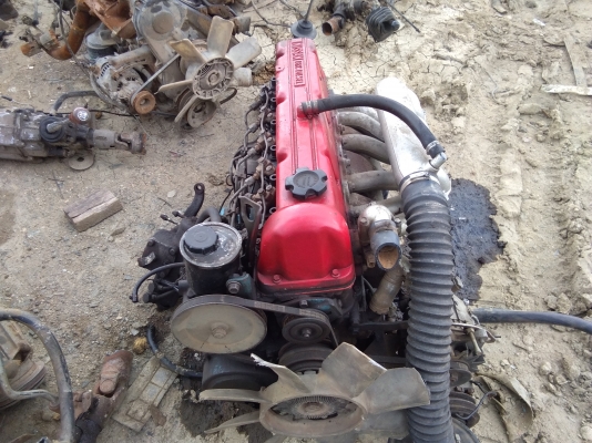 ขายเครื่องยนต์ดีเซลนิสสันหกสูบพร้อมเกียร์