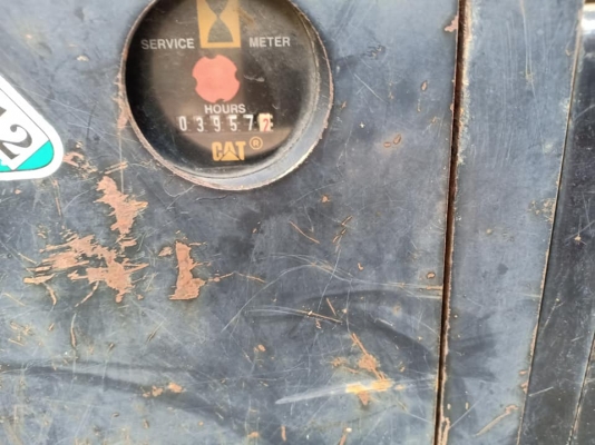 ขายจ้า..CATERPILLAR 303CCR เก่านอกแท้  เดิมๆๆมีลายแย๊ก  เครื่องปั๊มแห้ง  สวย พร้อมใช้  โทร 089-3818694 จ๊อย