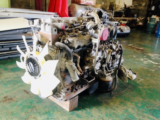 ขายเครื่องยนต์ ISUZU 4HF1 135HP ฝาขาว พร้อมใบอินวอย เครื่องเก่าญี่ปุ่นแท้ๆ สภาพสวย โทร. 086-330-6182
