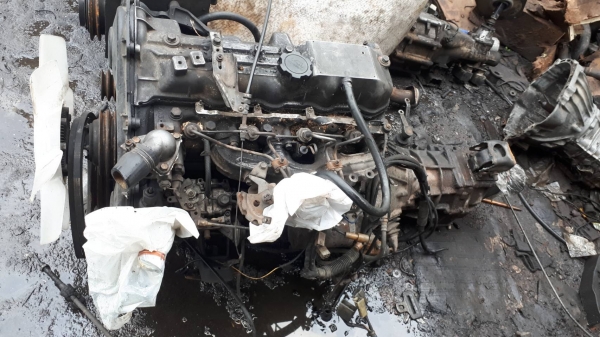 ขายเครื่องยนต์โตโยต้า2L hero