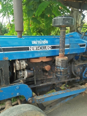 ขายรถไถ FORD รุ่น 77 รถพร้อมใช้ เอกสารเล่มทะเบียน