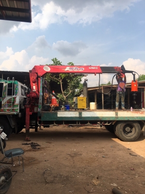 สว่านติดรถเครน