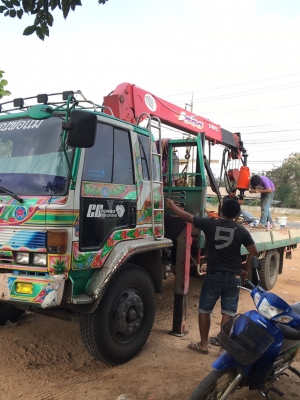 สว่านติดรถเครน