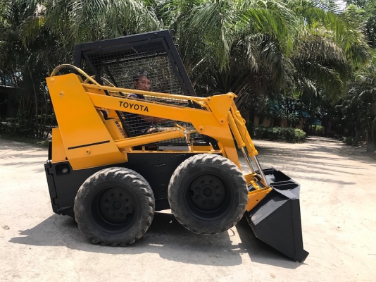 ขายรถตัก BOBCAT TOYOTA SDK6 ดีเซล ขับ4ล้อแรง สวยเดิมจากญี่ปุ่น ยังไม่เคยใช้ในไทย 165,000เท่านั้น!!