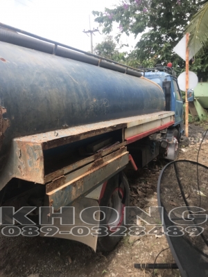 ขายด่วน รถน้ำ6000ลิตร Isuzu4BE1 เครื่อง115แรง คัสซีสวย ถังไม่ผุ มีเครื่องดูดน้ำเข้าออก แยกจากรถเดิมใช้ลาดถนน ไม่มีทะเบียน เพียง 155000 บาท