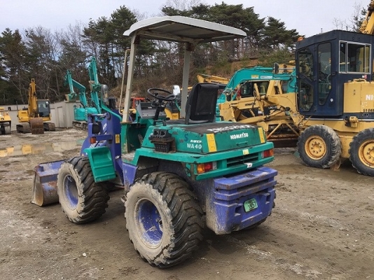 ขายรถตักล้อยาง KOMATSU WA40-3E นำเข้าเองจากญี่ปุ่น สภาพสวยพร้อมใช้ ถึงเร็วๆนี้ครับ