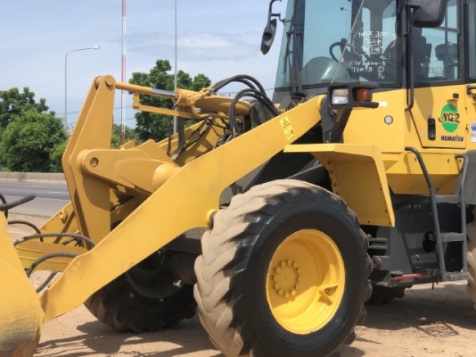 ขายรถตักล้อยาง KOMATSU WA100-5 แขนยาวพิเศษ นำเข้าเองจากญี่ปุ่น สภาพสวยพร้อมใช้ มีVDOการทำงานครับ