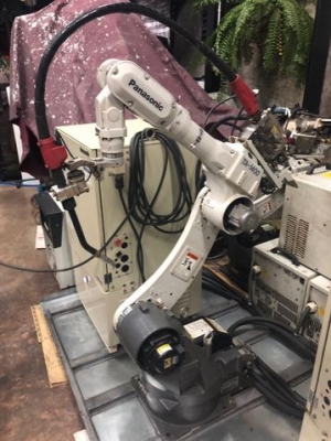 Service &amp; sale หุ่นยนต์เชื่อม Robot welding Panasonic