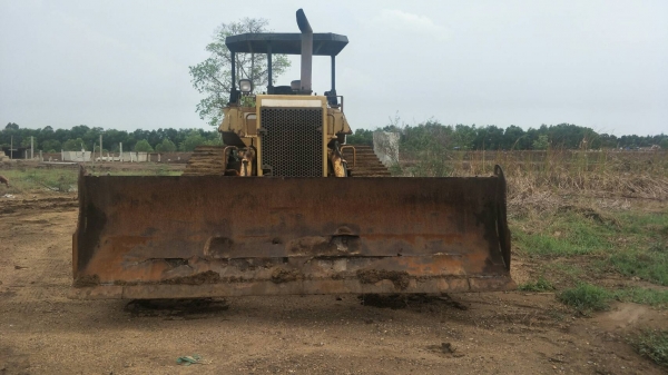 ขายแทรกเตอร์D5H สภาพสวยพร้อมใช้  ราคา400,000บาท ติดต่อคุณอ๊อฟ พิจิตร 086-737-9991