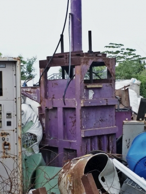 ขายเครื่องจักรชนิดอัดก้อน (มี 2 เครื่อง)