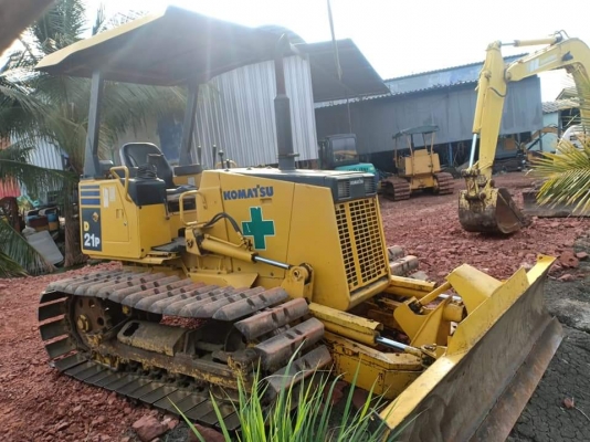 ขายจ้า..KOMATSU D20P-7E เก่านอกแท้  เดิมๆๆ  สภาพสวย ช่วงล่างแน่น ลองระบบกันได้ทุกวัน โทร 089-3818694 จ๊อย