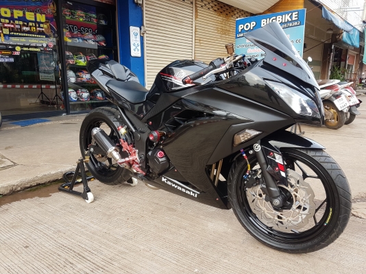 ขาย KAWASAKI NINJA250 ปี2013 โฉม300 ของแต่งล้นๆ หลายรายการ ทะเบียนพร้อมโอน ราคา 73500 บาท ส่งได้ทั่ว