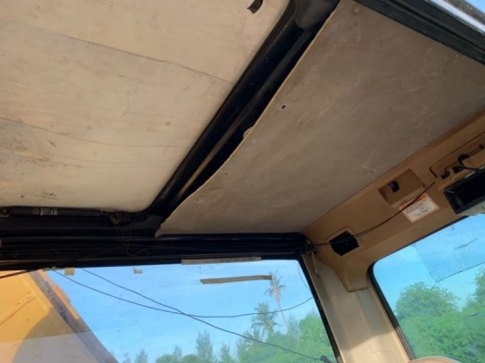 ขาย 695,000 CATTERPILAR 320C เล่มทะเบียน เครื่องดี ปั้มแรง โช่หนา เอวแน่น ไฟฟ้าครบ (แต่ขาดมอเตอร์คันเร่ง) รถอยู่ นครปฐม  092-595-6777 061-446-2662 ญิ๋งยุ