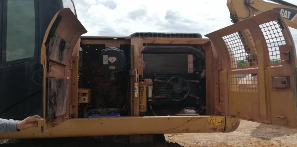 ขาย 1,250,000 CAT 320 ไฟฟ้าครบ เครื่องดี ปั้มแรง เอวแน่น ช่วงล่างแน่น เอกสารแจ้งจำหน่าย รถสวยพร้อมใช้งาน รถอยู่ ราชบุรี 090-772-3710 090-772-3708 ขาย 1,250,000 CAT 320 ไฟฟ้าครบ เครื่องดี ปั้มแรง เอวแน่น ช่วงล่างแน่น เอกสารแจ้งจำหน่าย รถสวยพร้อมใช้งาน รถอยู่ ราชบุรี 090-772-3710 090-772-3708