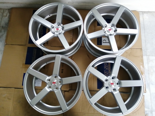ล้อVossen CVT5 ขอบ20 สภาพสวย ไม่มีซ่อม ราคาไม่แพง