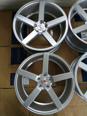 ล้อVossen CVT5 ขอบ20 สภาพสวย ไม่มีซ่อม ราคาไม่แพง