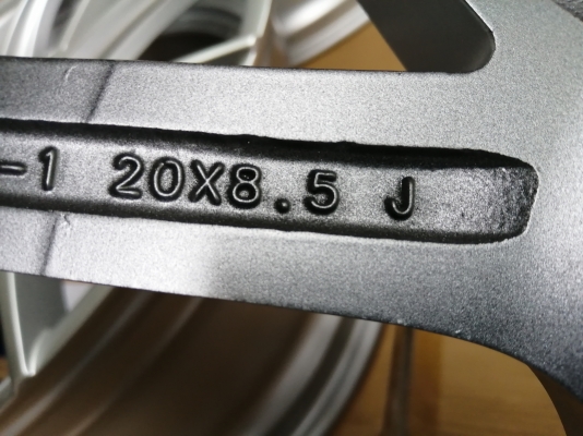 ล้อลาย Niche ขอบ20 สภาพสวย ไม่มีซ่อม ราคาไม่แพง ล้อลาย Niche ขอบ20 สภาพสวย ไม่มีซ่อม ราคาไม่แพง