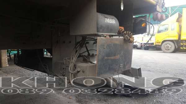 ขายด่วน ลิฟท์ท้าย ขึ้นของขนาด1500กิโล อุปกรณ์ครบพร้อมใช้งาน ขายเพียง 65000 บาท