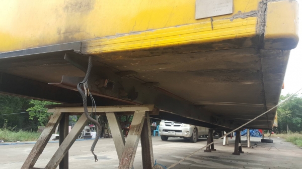 ขายด่วน ตู้เปล่ายาว 7เมตร50 ภายในสวยกรุกันความร้อนอย่างดี สนิมไม่กิน เป็นตู้มาจากญี่ปุ่น เพียงราคา 70000 บาท