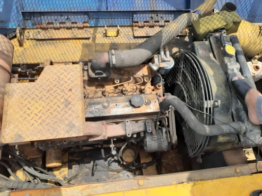 ขายรถแบคโฮ KOMATSU PC120-3 สภาพพร้อมไช้